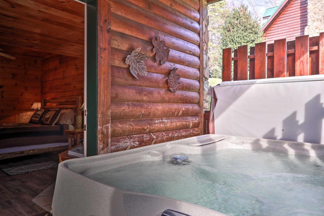 Smoky Mountain Cabin With Game Room And Hot Tub! Pigeon Forge Exterior photo