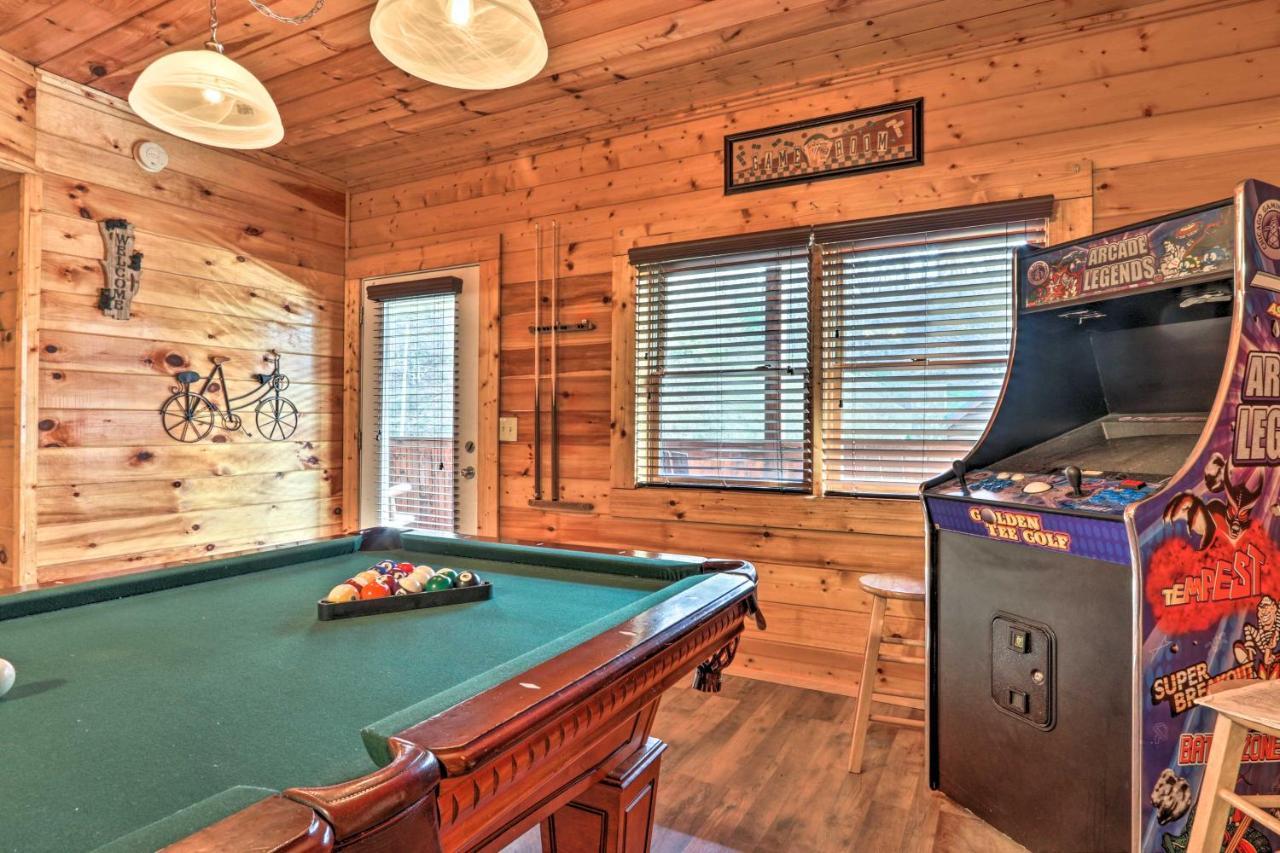 Smoky Mountain Cabin With Game Room And Hot Tub! Pigeon Forge Exterior photo