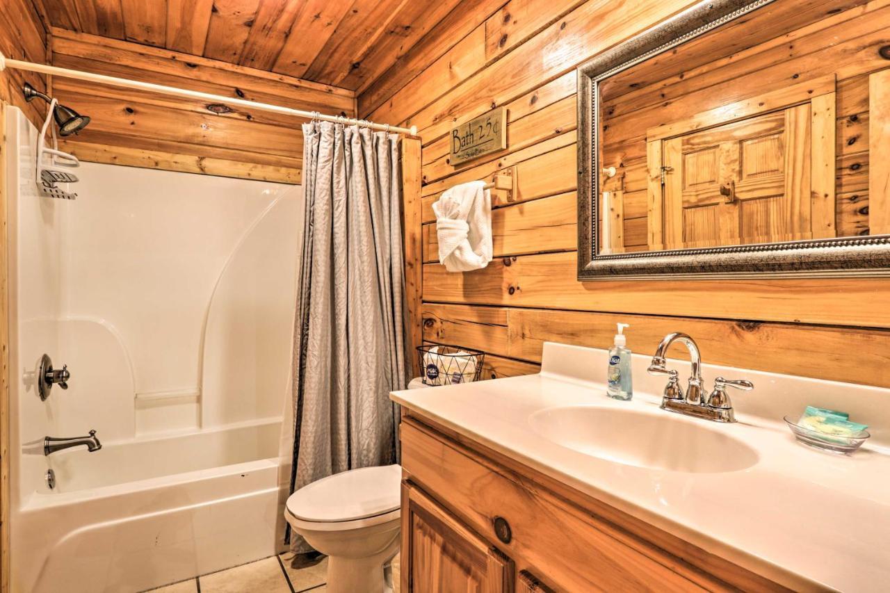 Smoky Mountain Cabin With Game Room And Hot Tub! Pigeon Forge Exterior photo